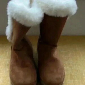 Kohl’s SO Abigail Chestnut Vegan Fur Boots‎ Women’s Sz 6